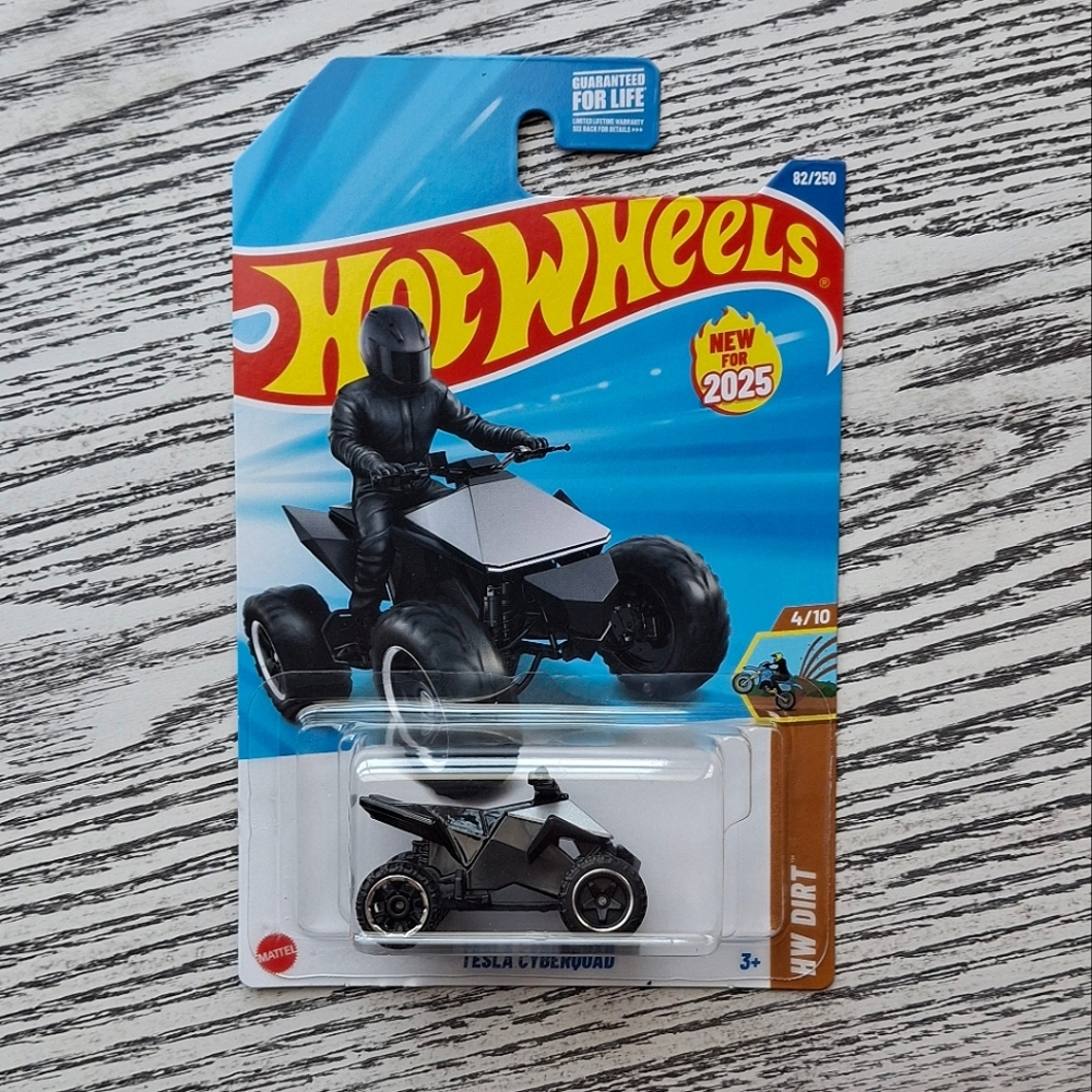 2025 Hot Wheels HW Dirt 4/10 Tesla Cyberquad 82/250